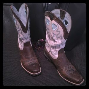 🌟🌟Ariat pointed square toe boots🌟🌟